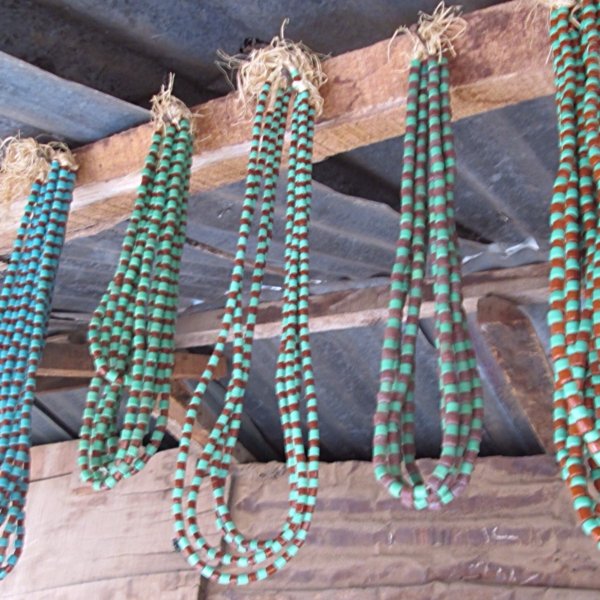 ifa cylinder shaped bead necklace / eleke